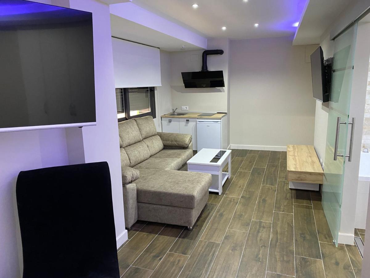 Apartamentos Las 7 Esencias ลีนาเรส ภายนอก รูปภาพ