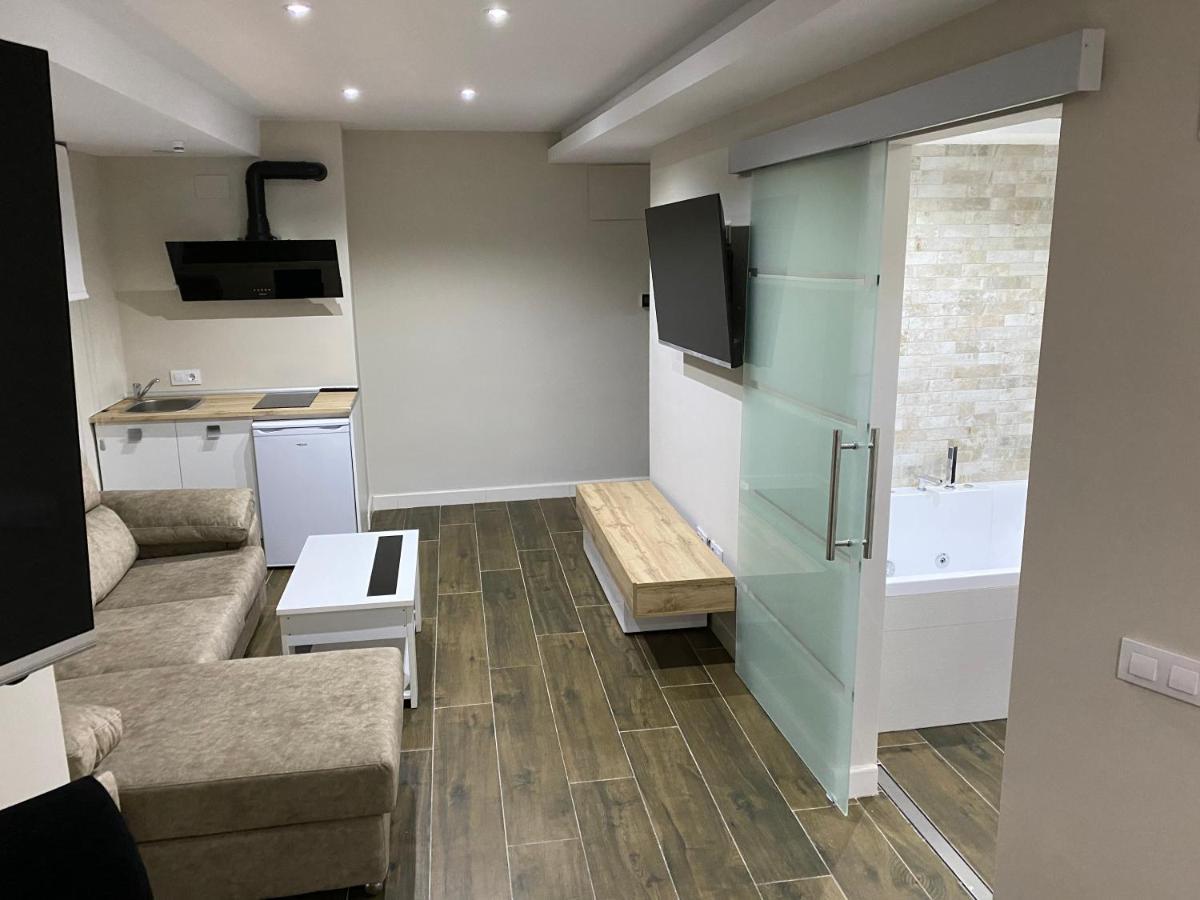 Apartamentos Las 7 Esencias ลีนาเรส ภายนอก รูปภาพ