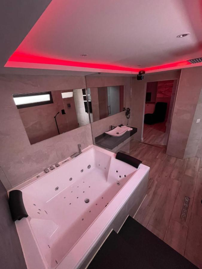 Apartamentos Las 7 Esencias ลีนาเรส ภายนอก รูปภาพ