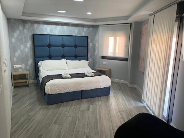 Apartamentos Las 7 Esencias ลีนาเรส ภายนอก รูปภาพ